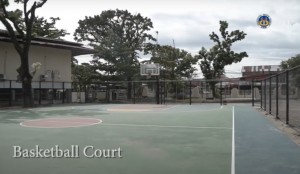 Lapangan Basket Depan Gedung Kolam Renang